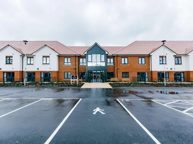 Mortain Place Care Home - Assisted Living in Eastbourne, England photo 3