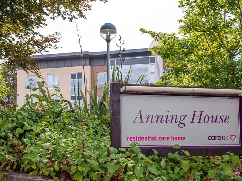 Anning House - Nursing Home in Weymouth, England photo 2