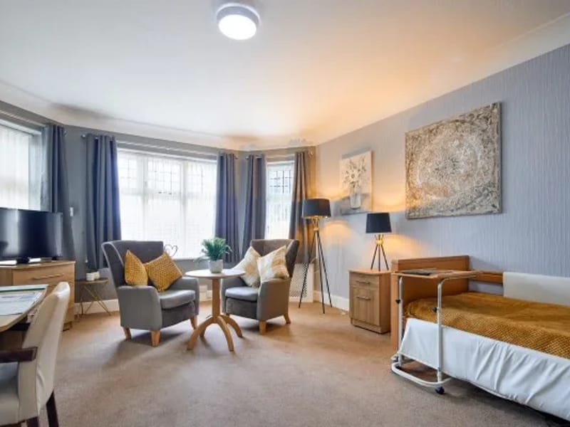 Oaklands Care Home - Nursing Home in Doncaster, England photo 3