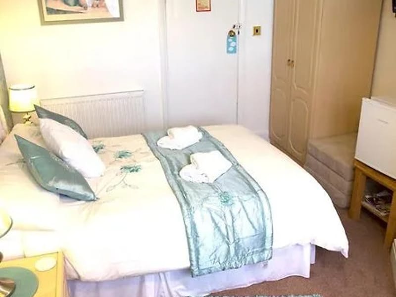 Marina Lodge - Assisted Living in Scarborough, England photo 2