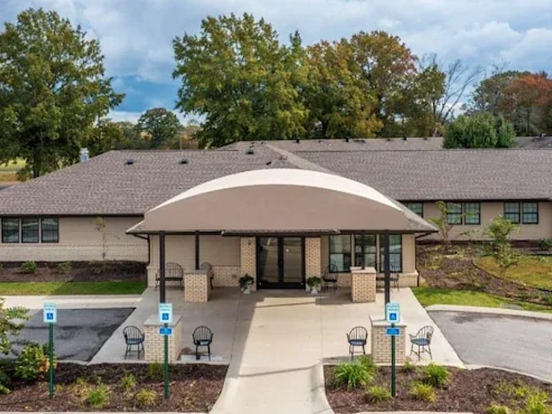 Weakley Rehabilitation and Nursing Center - Nursing Home in Dresden, TN photo 1