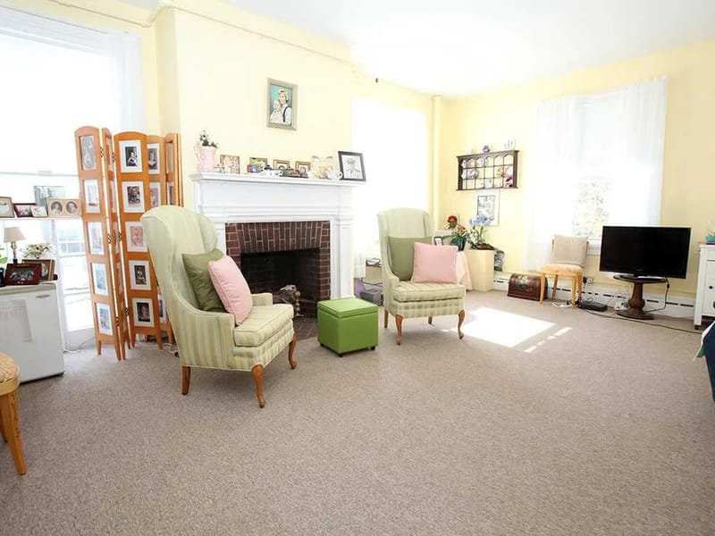 College Manor, Inc - Assisted Living in Lutherville, MD photo 2