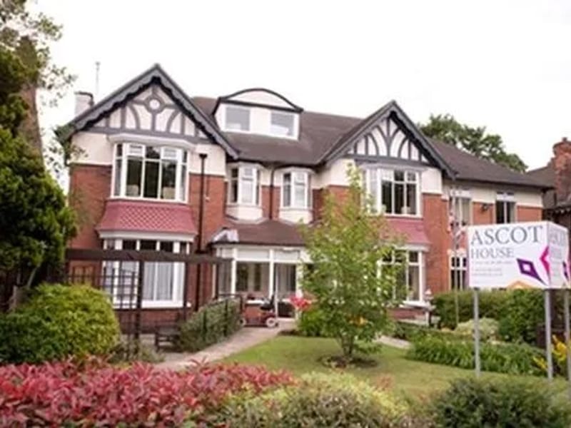Sunningdale Court-Care Home in Scunthorpe, England photo 2