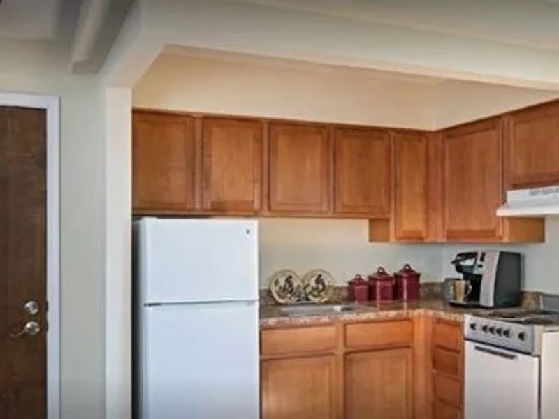American House East I - Assisted Living in Roseville, MI photo 1