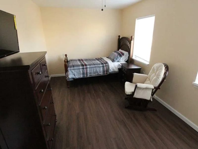 Heartfelt Sheldon Home - Assisted Living in Plymouth Twp, MI photo 2
