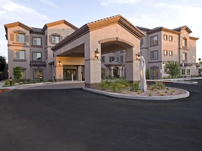 Avamere At The Stratford - Assisted Living in Phoenix, AZ photo 1