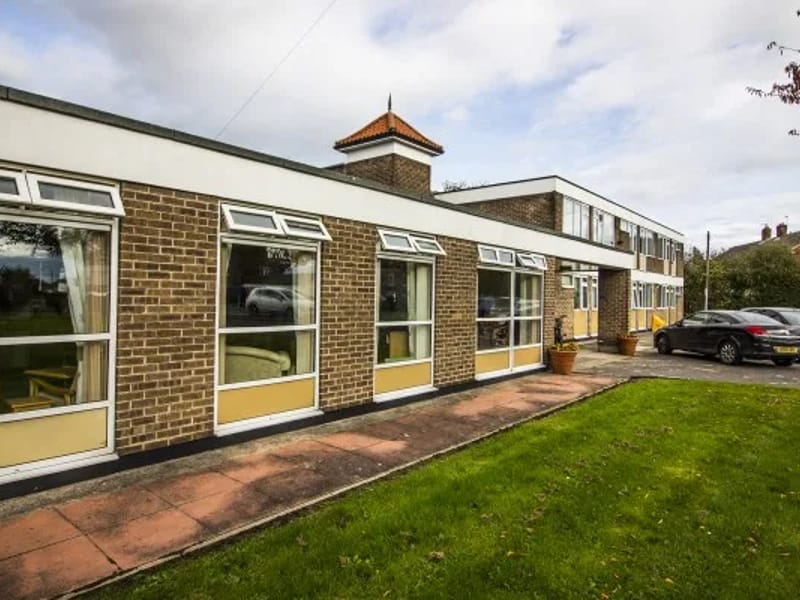 Oldfield House - Nursing Home in Doncaster, England photo 2