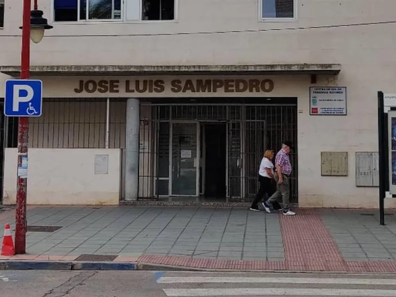Centro Municipal De Personas Mayores José Luis Sampedro. - Hogar de Ancianos in Parla, Madrid photo 2