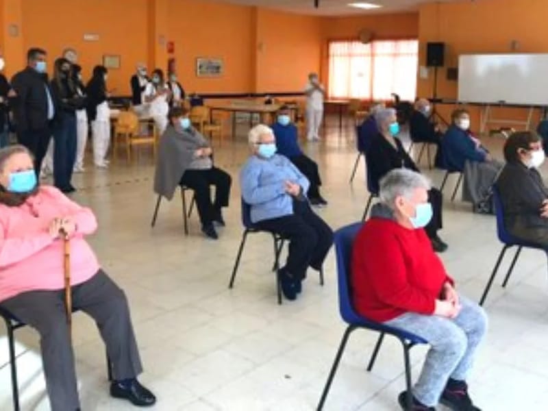 Centro Municipal De Personas Mayores José Luis Sampedro. - Hogar de Ancianos in Parla, Madrid photo 1