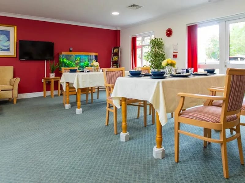 The Bernard Sunley Nursing and Dementia Care Home - Memory Care in Woking, England photo 3