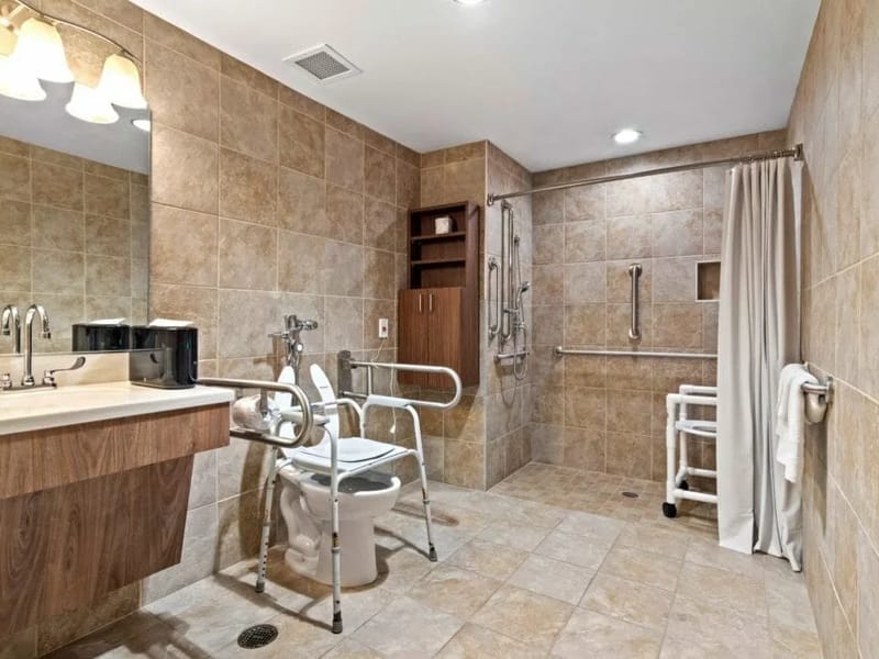 Maimonides Health Center of Virginia Beach - Nursing Home in Virginia Beach, VA photo 2