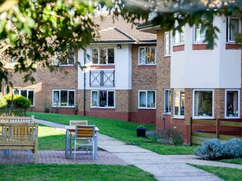 Park View Care Centre in Ashford, England photo 1