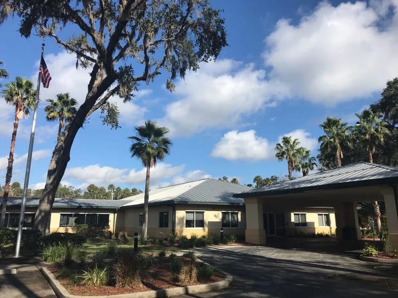 Aviata at Grand Oaks - Nursing Home in Palm Coast, FL photo 1