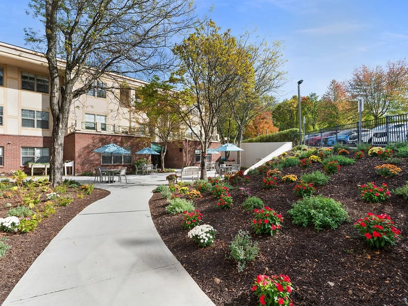 Laurel Ridge Center for Health & Rehabilitation — Assisted Living, Ridgefield, CT · photo 3