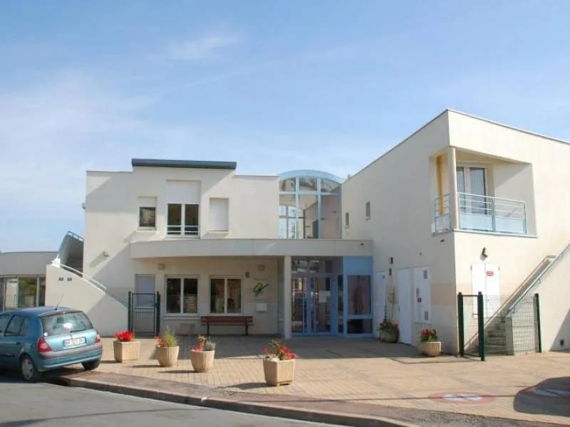 Residence Autonomie Tivoli - Maison de Retraite in CHATELLERAULT, Nouvelle-Aquitaine photo 1
