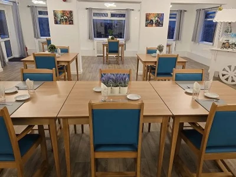 Alderwood Care Home - Nursing Home in Manchester, England photo 1