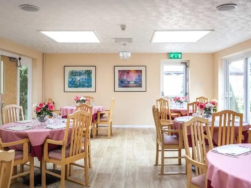 Highland House - Nursing Home in Canterbury, England photo 2