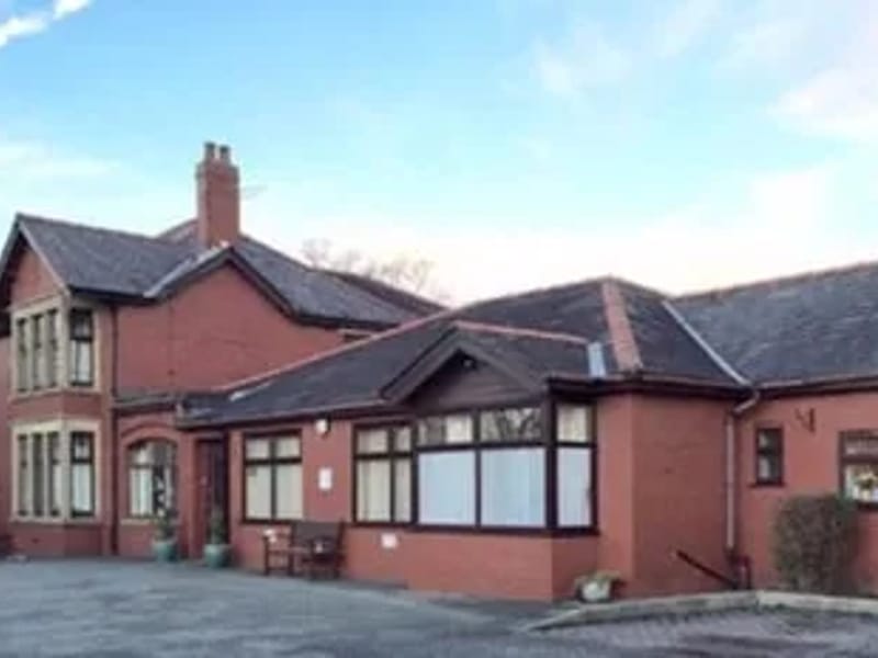 Willowbank Rest Home - Assisted Living in Leyland, England photo 2