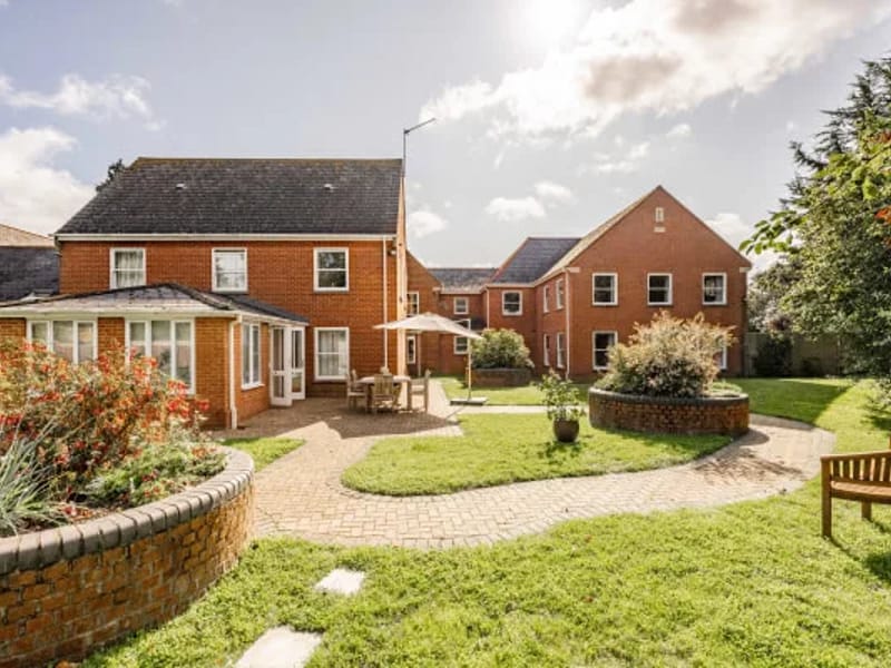 Hadleigh Nursing Home - Nursing Home in Ipswich, England photo 2