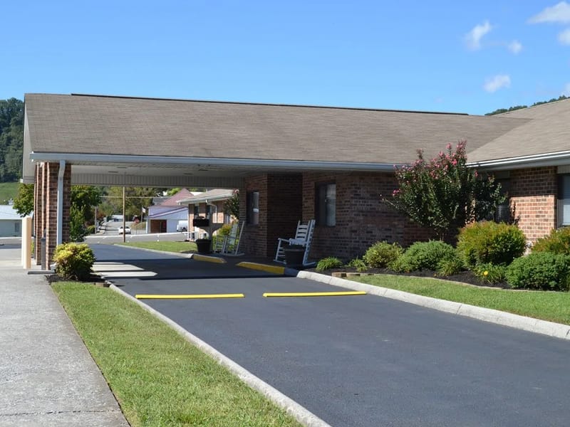 Armando'S Manor - Assisted Living in Hancock, ME photo 3