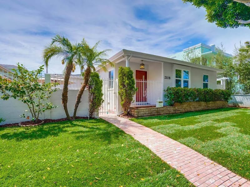 A Caring Touch Board And Care Iii - Assisted Living in Santa Monica, CA photo 1