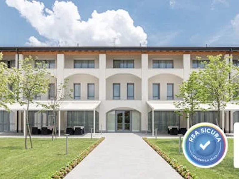 Rsa Fondazione Don Carlo Gnocchi Onlus - Centro Ronzoni Villa - Casa di Riposo in Seregno, Lombardia photo 1