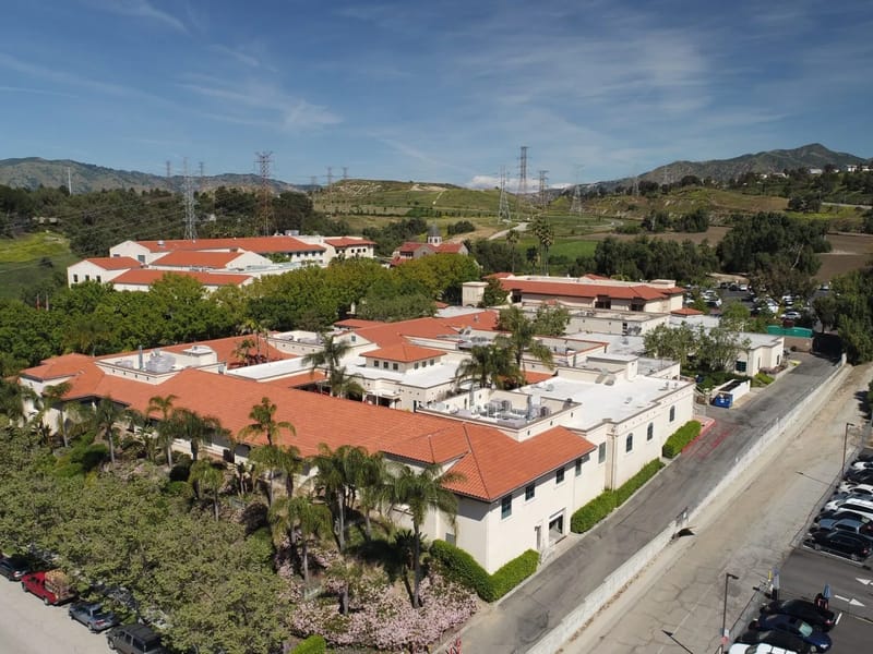 Ararat Home Of Los Angeles - Assisted Living in Mission Hills, CA photo 2