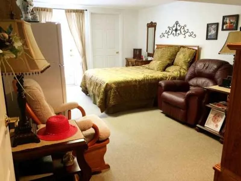 Colonial Home, The — Assisted Living, Doniphan, MO · photo 2