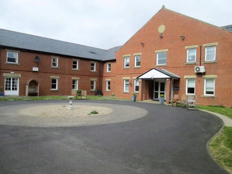 Ashington Grange - Nursing Home in Ashington, England photo 3