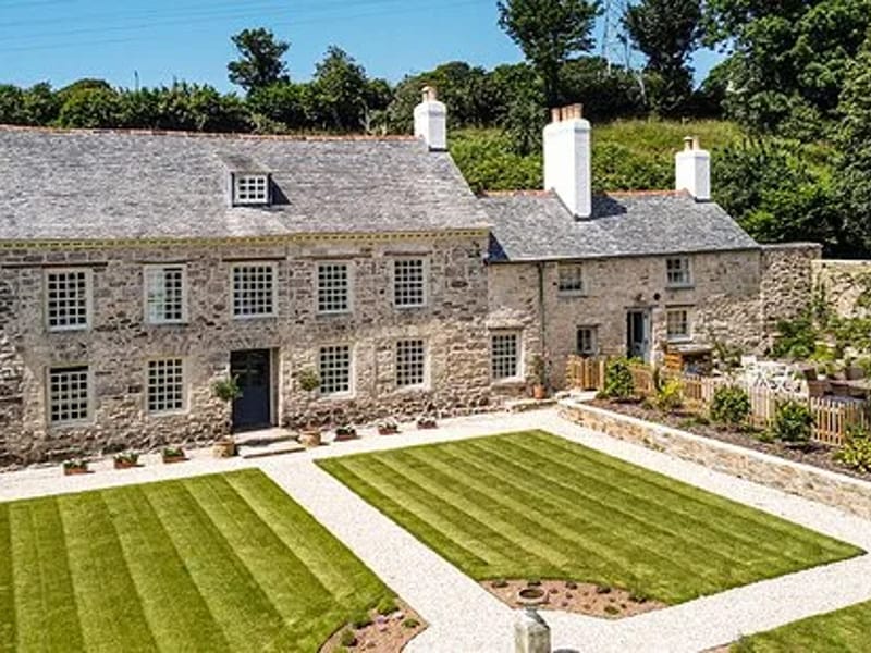 Tregolls Manor - Nursing Home in Truro, England photo 2
