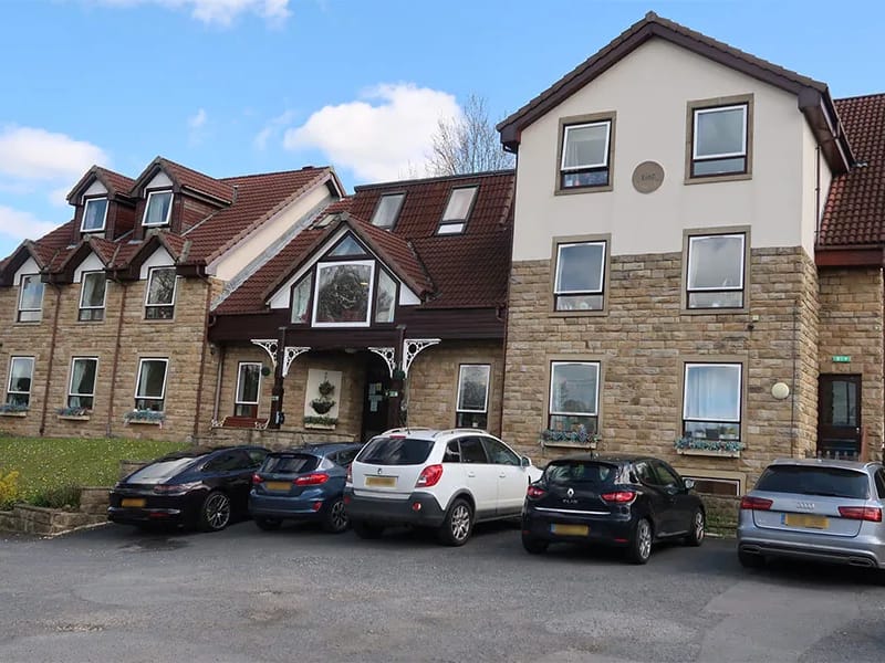 Manor House Care Home - Nursing Home in Leeds, England photo 2