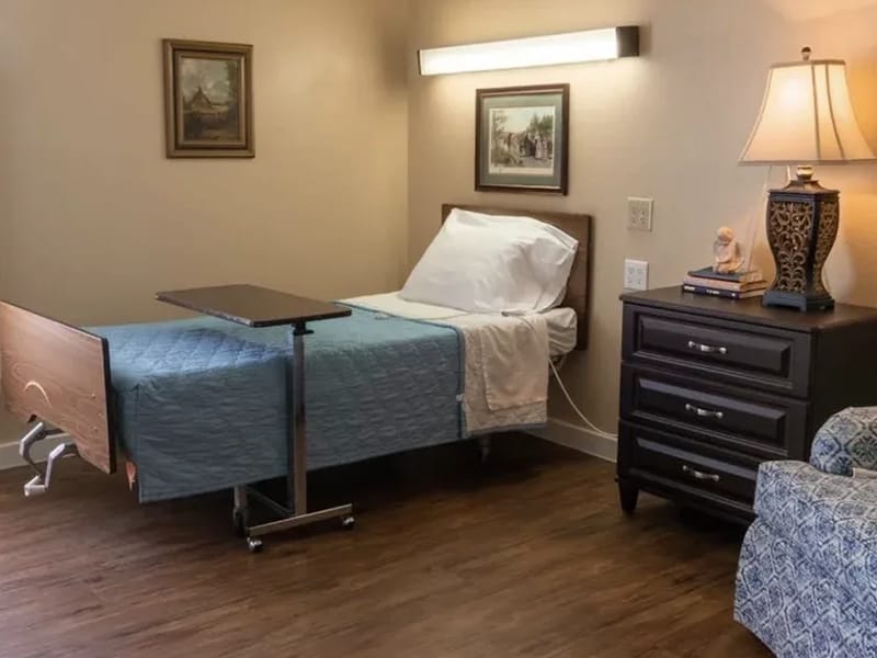 Avir at Bradburn - Nursing Home in Grand Saline, TX photo 1