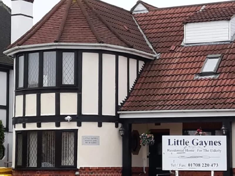 Little Gaynes Rest Home - Nursing Home in Upminster, England photo 3