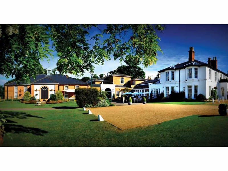 Loveys Lodge in Bedford, England photo 1