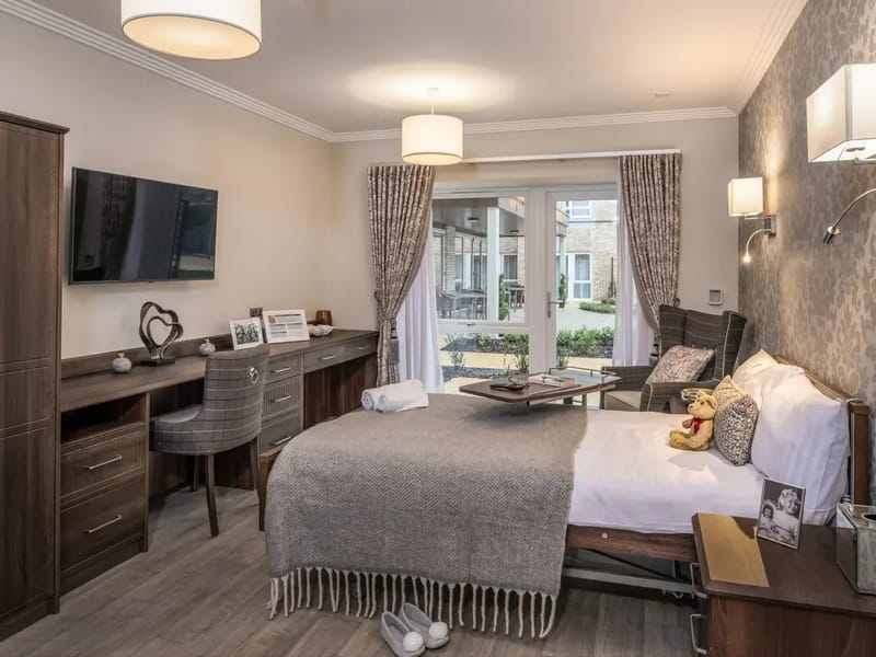 Homecare Living Ltd - In-Home Care in Welwyn Garden City, England photo 2