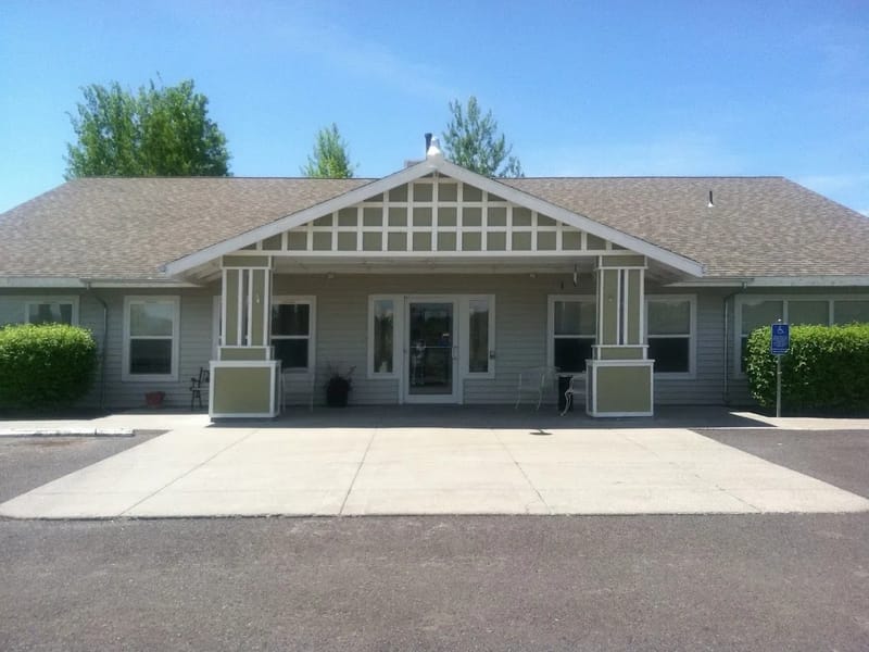 Aspens  The - Assisted Living in Hines, OR photo 2