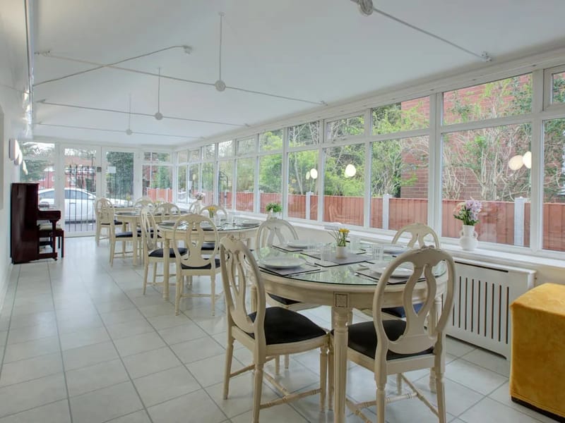 Marple Lodge Care Home - Assisted Living in Stockport, England photo 4
