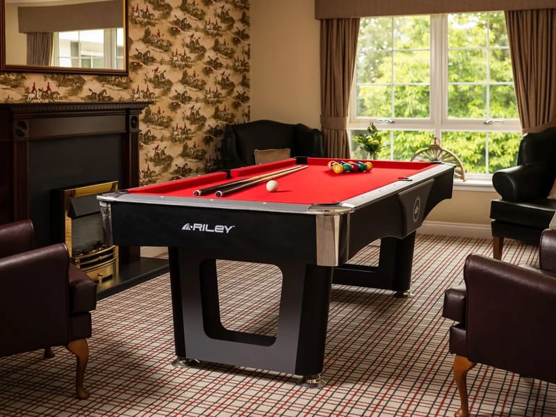 Kingsclear - Assisted Living in Camberley, England photo 2