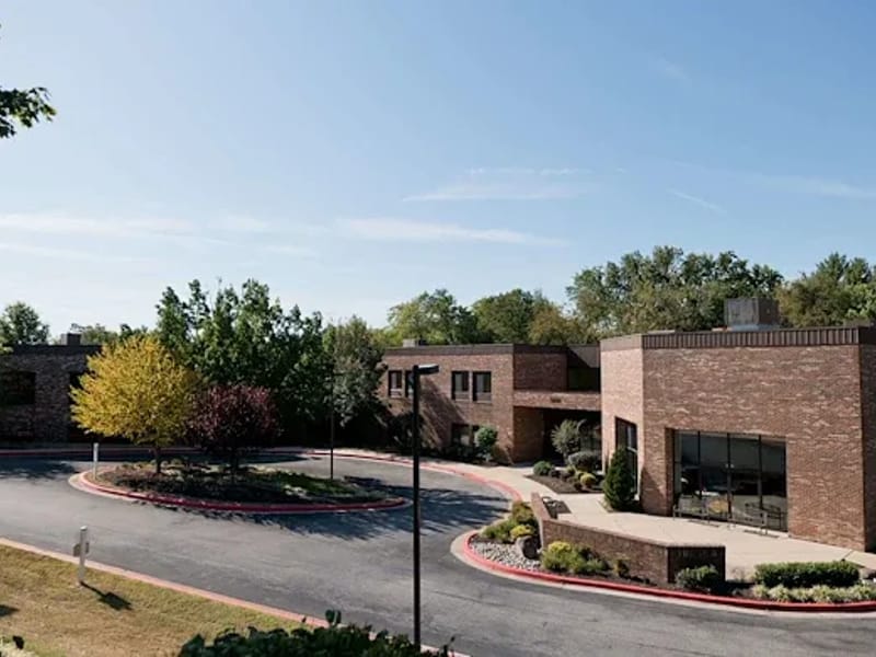 Autumn Lake Healthcare at Oak Manor - Nursing Home in Burtonsville, MD photo 3