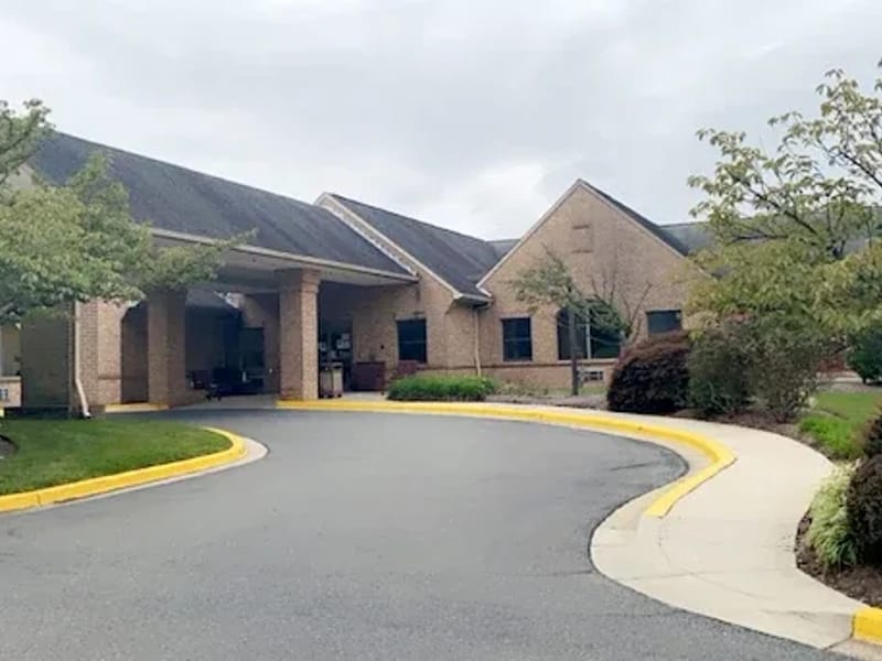 Autumn Lake Healthcare at Oak Manor - Nursing Home in Burtonsville, MD photo 2