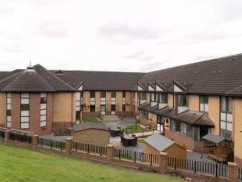 Lord Hardy Court - Assisted Living in Rotherham, England photo 2