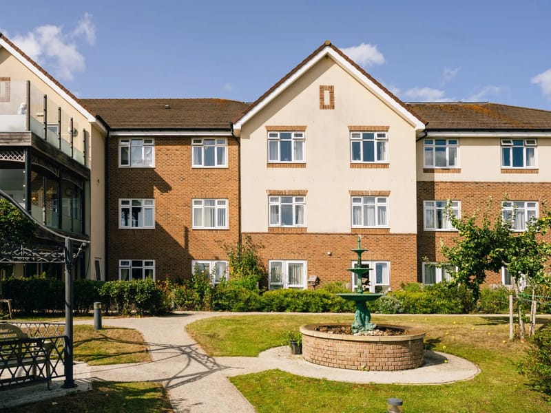 Green Tree Court in Exeter, England photo 2