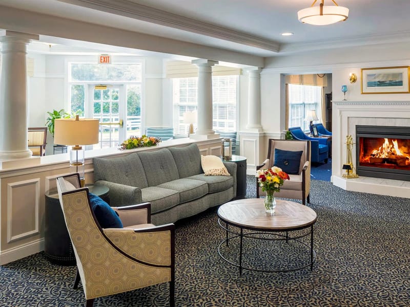 Atria Fairhaven — Assisted Living, Fairhaven, MA · photo 3