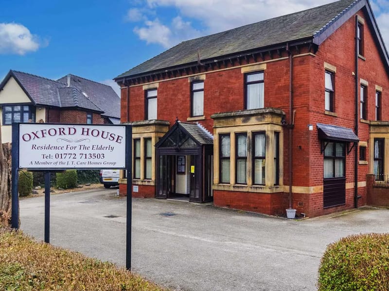 Oxford House Residential Home - Assisted Living in Preston, England photo 2