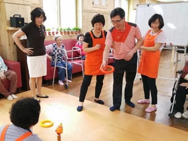 늘사랑재가노인복지센터 - 방문요양 in 김해시, 경상남도 photo 1