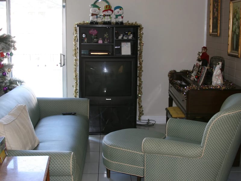 Villa Adriana - Assisted Living in Vista, CA photo 3