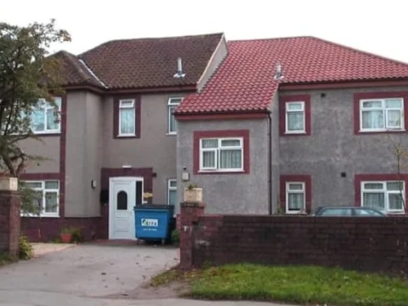 80-82 London Road - Assisted Living in Bristol, England photo 1