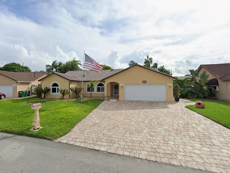 Loving Family Senior Care Llc — Assisted Living, Miami, FL · photo 3