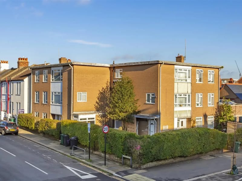Portland Road in Hove, England photo 1