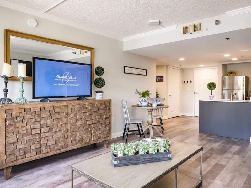 Grand Villa Of Sarasota — Assisted Living, Sarasota, FL · photo 3